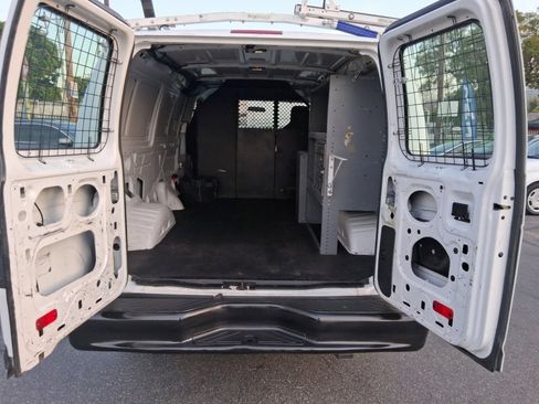 Used 2013 Ford E-150 and Econoline 150 w/ PWR Group image 16