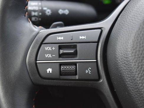 Used 2025 Honda CR-V Sport-L image 8