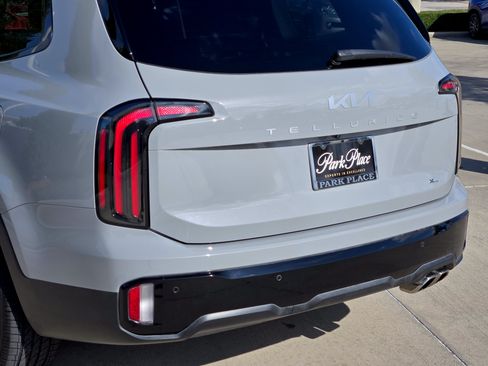 Used 2024 Kia Telluride SX Prestige X-Line AWD/4WD image 16