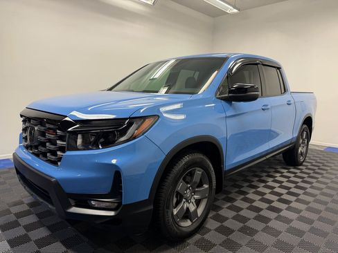 Used 2024 Honda Ridgeline TrailSport image 3