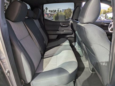 Used 2023 Toyota Tacoma TRD Off-Road w/ Black Out Package (TMS) AWD/4WD image 26