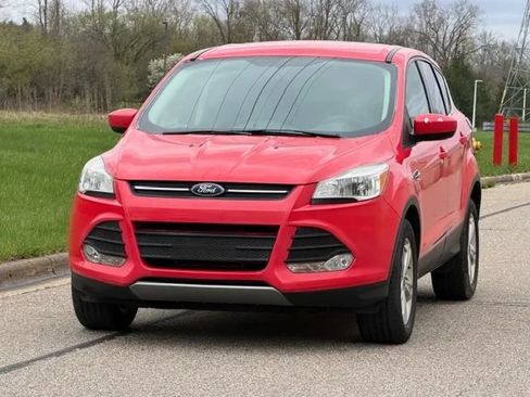 Used 2015 Ford Escape SE AWD/4WD image 29