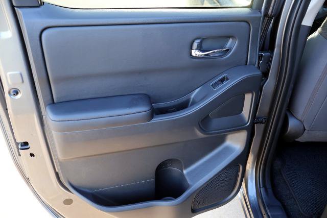 Certified 2025 Nissan Frontier SV w/ SV Convenience Package RWD image 11