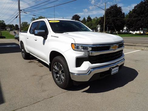 Certified 2025 Chevrolet Silverado 1500 LT AWD/4WD image 7