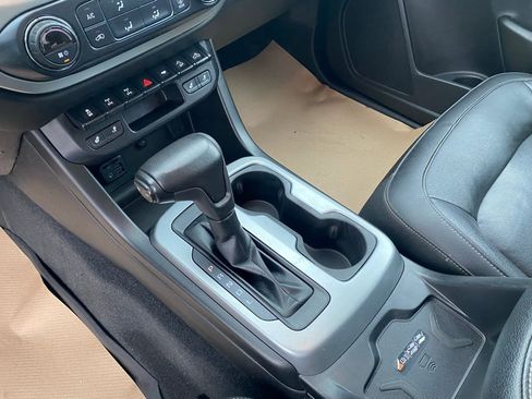 Used 2020 Chevrolet Colorado ZR2 image 17