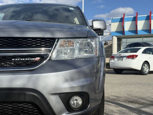 Used 2015 Dodge Journey SXT w/ Flexible Seating Group image 32