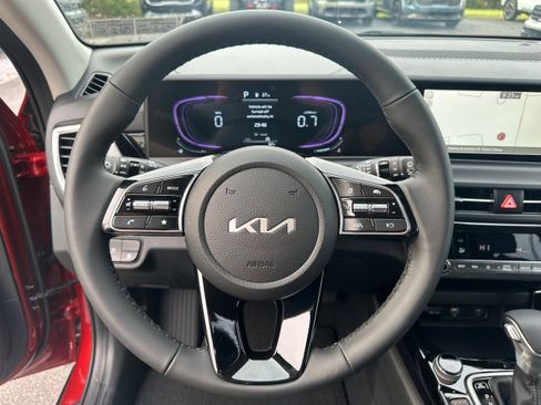 New 2026 Kia Seltos S image 38