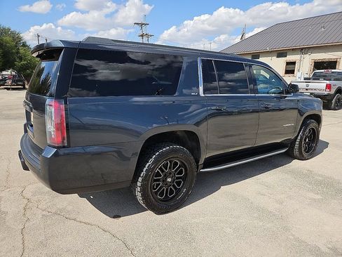Used 2020 GMC Yukon XL SLT RWD image 8