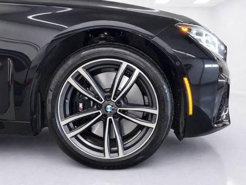 Used 2022 BMW 750i xDrive w/ Executive Package AWD/4WD image 17