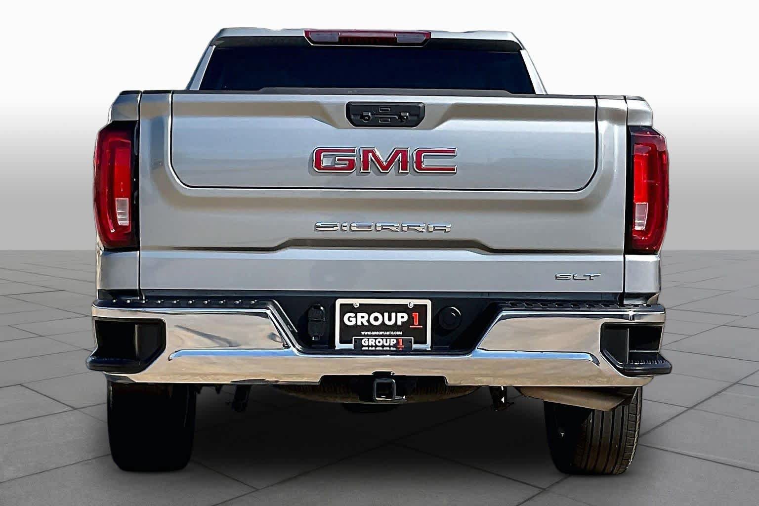 Used 2026 GMC Sierra 1500 SLT RWD image 5