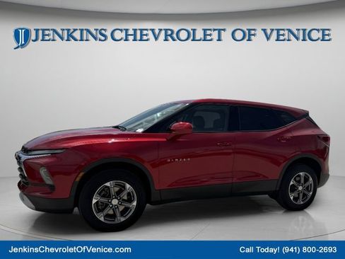 Used 2023 Chevrolet Blazer LT FWD image 10