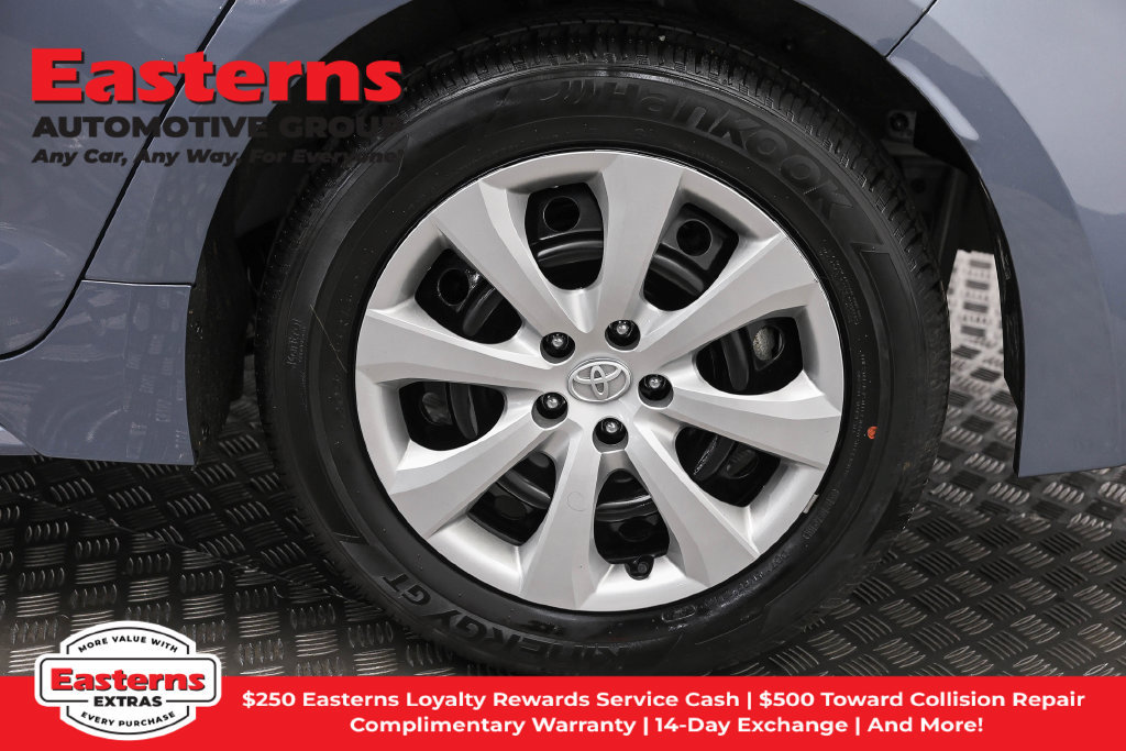Used 2025 Toyota Corolla LE FWD image 34
