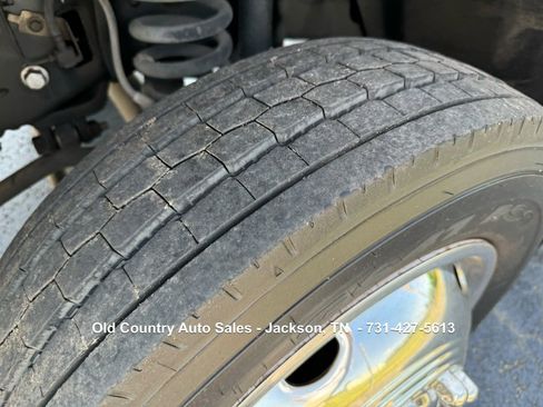 Used 2012 Ford F550 2WD Regular Cab Super Duty w/ Payload Upgrade Pkg image 64