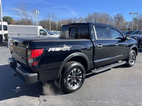 Used 2024 Nissan Titan PRO-4X w/ Pro-4x Convenience Package image 6