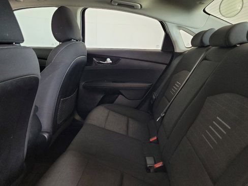 Used 2019 Kia Forte S w/ S Premium Package FWD image 18