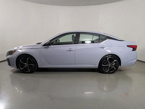 Used 2024 Nissan Altima 2.5 SR FWD image 4