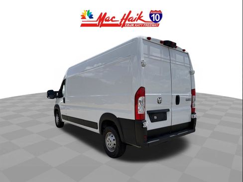 Used 2023 RAM ProMaster 2500 FWD image 5