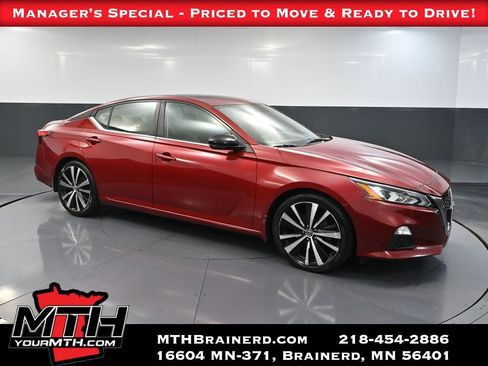 Used 2019 Nissan Altima 2.0 SR image 1