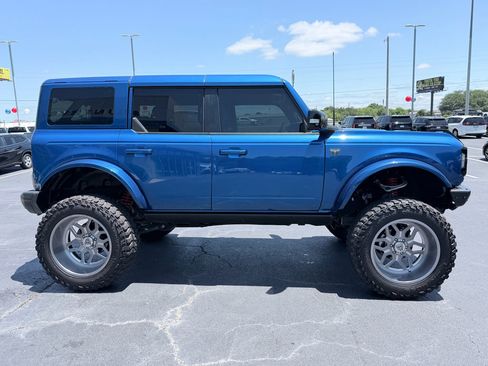 Used 2021 Ford Bronco First Edition AWD/4WD image 4