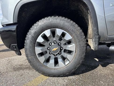 New 2026 Chevrolet Silverado 2500 Custom w/ Custom Value Package AWD/4WD image 20
