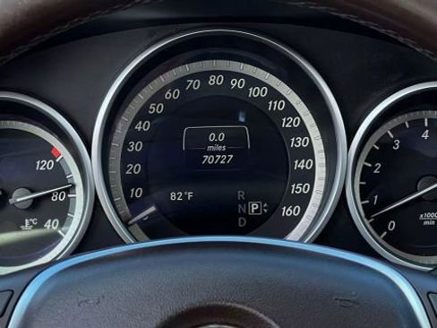 Used 2015 Mercedes-Benz E 350 4MATIC Sedan image 82