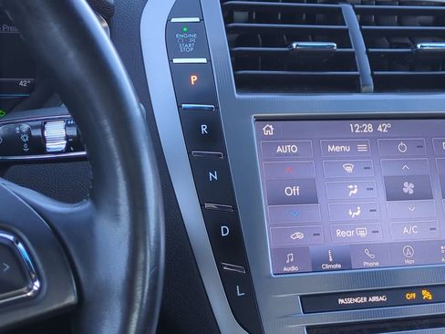 Used 2020 Lincoln MKZ Reserve w/ Elements Package image 37