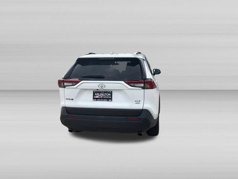 Used 2025 Toyota RAV4 XLE AWD/4WD image 6