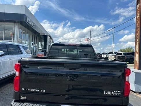 Certified 2023 Chevrolet Silverado 1500 High Country AWD/4WD image 20