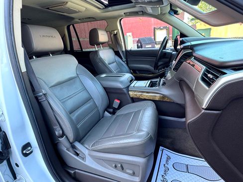 Used 2017 GMC Yukon Denali w/ Open Road Package image 18