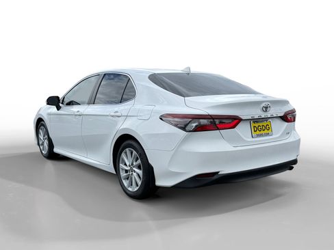 Used 2023 Toyota Camry LE FWD image 3