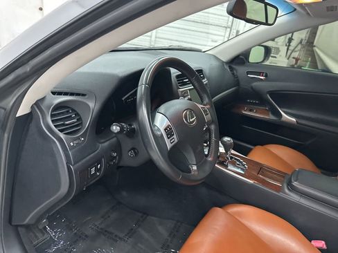 Used 2012 Lexus IS 350C w/ Luxury Pkg RWD image 15
