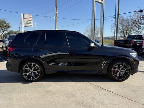 Used 2021 BMW X5 M50i w/ Premium Package image 3