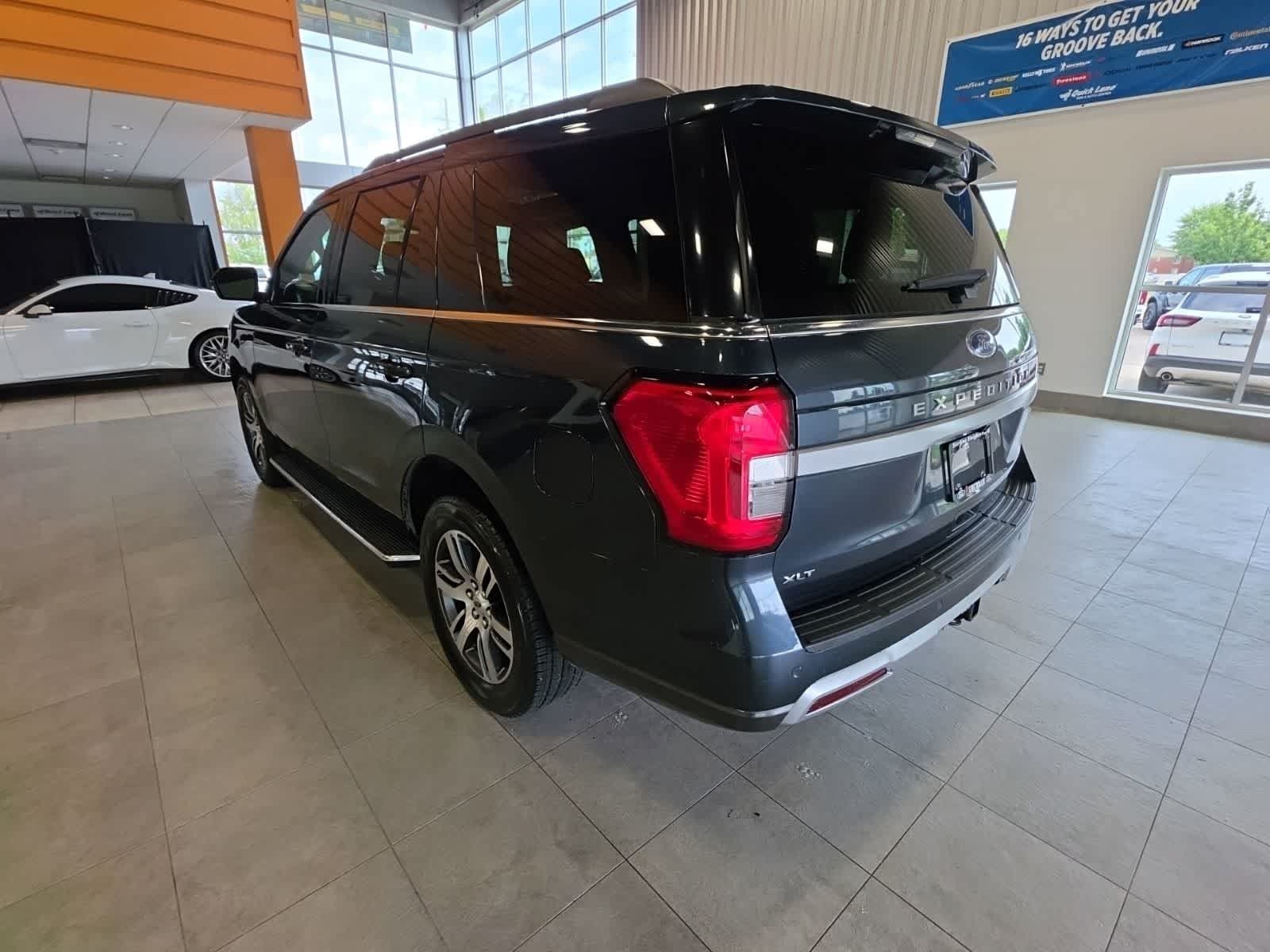 Used 2022 Ford Expedition XLT AWD/4WD image 13