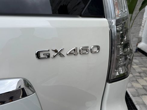 Used 2017 Lexus GX 460 Luxury w/ Preferred Accessory Package AWD/4WD image 15