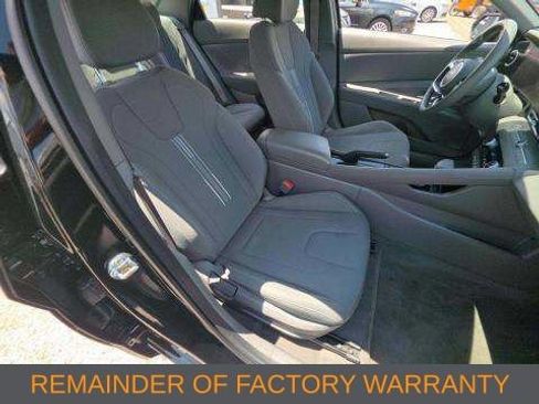 Used 2024 Hyundai Elantra SEL FWD image 5