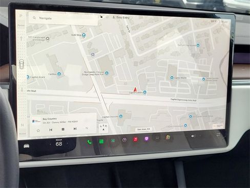 Used 2023 Tesla Model S image 9