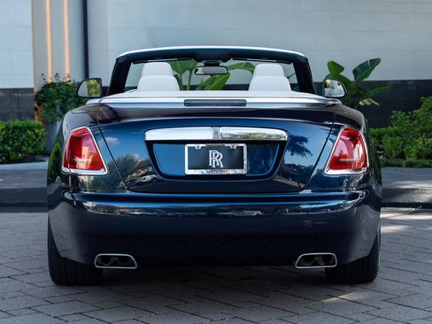Certified 2020 Rolls-Royce Dawn RWD image 17