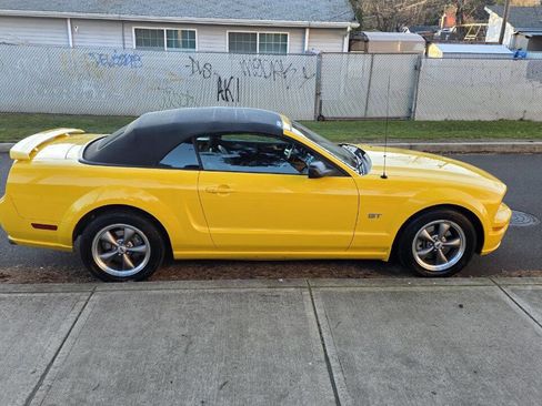 Used 2006 Ford Mustang GT Premium image 4