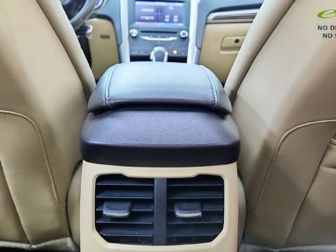 Used 2013 Ford Fusion SE FWD image 50