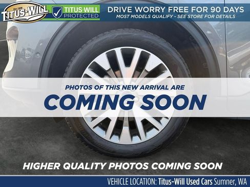 Used 2021 Ford Escape Titanium AWD/4WD image 5