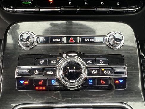 Certified 2022 Lincoln Nautilus Reserve image 24