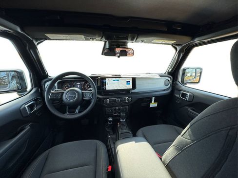 New 2026 Jeep Gladiator Sport image 21