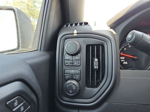 New 2025 Chevrolet Silverado 1500 W/T w/ Trailering Package image 15