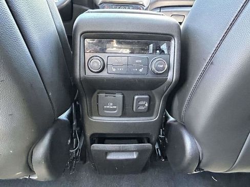 Used 2019 GMC Acadia Denali w/ Technology Package FWD image 10