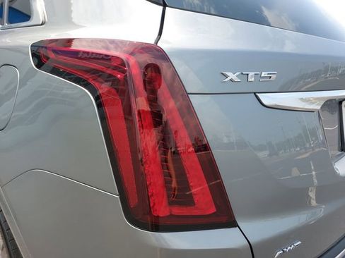 Used 2025 Cadillac XT5 Premium Luxury w/ LPO, Floor Liner Package image 37