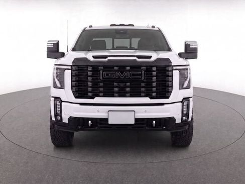 Used 2024 GMC Sierra 2500 Denali Ultimate AWD/4WD image 5
