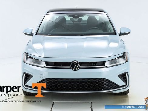 Used 2025 Volkswagen Jetta SEL image 54