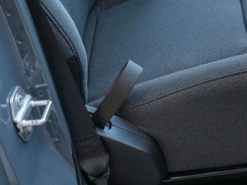 New 2025 Jeep Gladiator Sport image 32