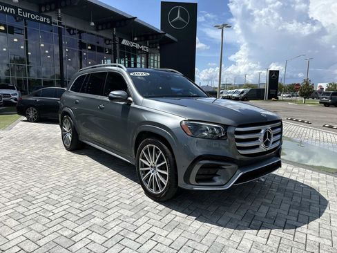 Certified 2025 Mercedes-Benz GLS 450 4MATIC image 7