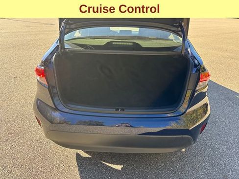 Used 2023 Toyota Corolla LE image 12